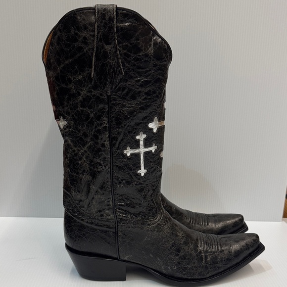 Johnny Ringo Black Crackle and Silver Crosses Heeled Boots - Picture 7 of 15